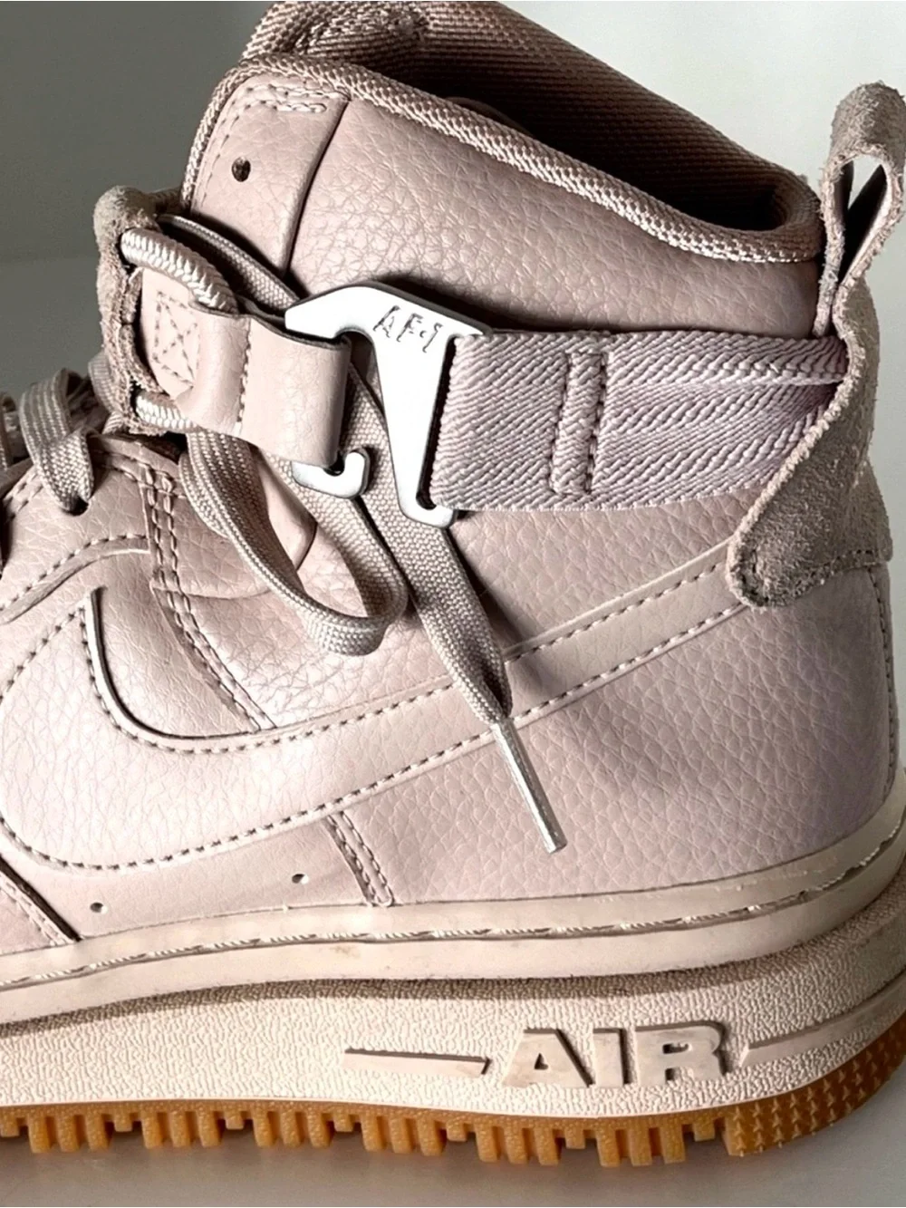 Nike Air Force 1 High Utility 2.0 Arctic Pink Gum Sneaker Boots Women's 8.5